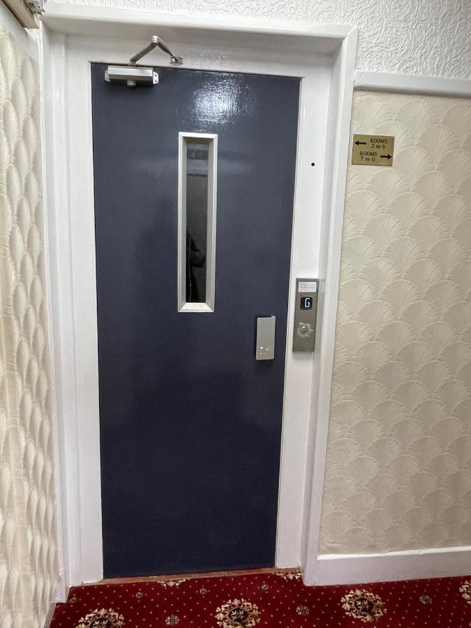 Oyo Queens Hotel, Skegness سكيغنيس المظهر الخارجي الصورة