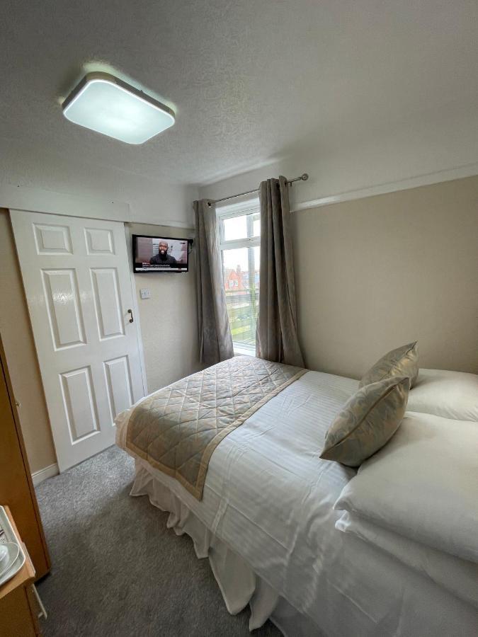 Oyo Queens Hotel, Skegness سكيغنيس المظهر الخارجي الصورة