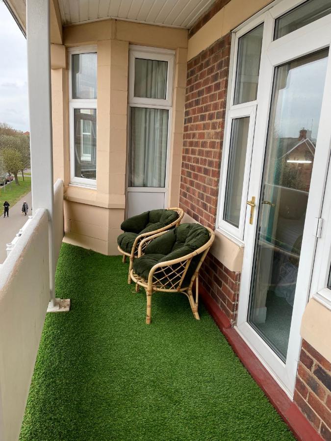 Oyo Queens Hotel, Skegness سكيغنيس المظهر الخارجي الصورة
