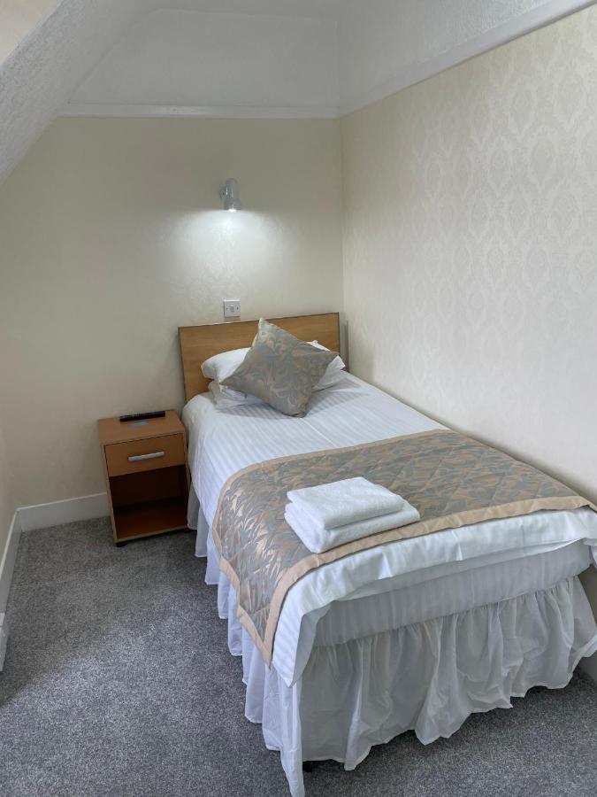 Oyo Queens Hotel, Skegness سكيغنيس المظهر الخارجي الصورة