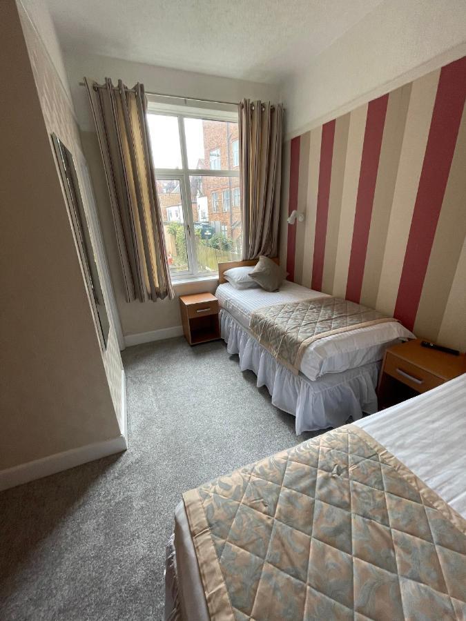 Oyo Queens Hotel, Skegness سكيغنيس المظهر الخارجي الصورة