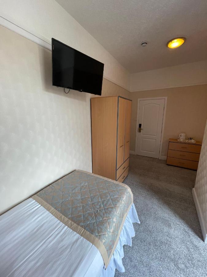 Oyo Queens Hotel, Skegness سكيغنيس المظهر الخارجي الصورة