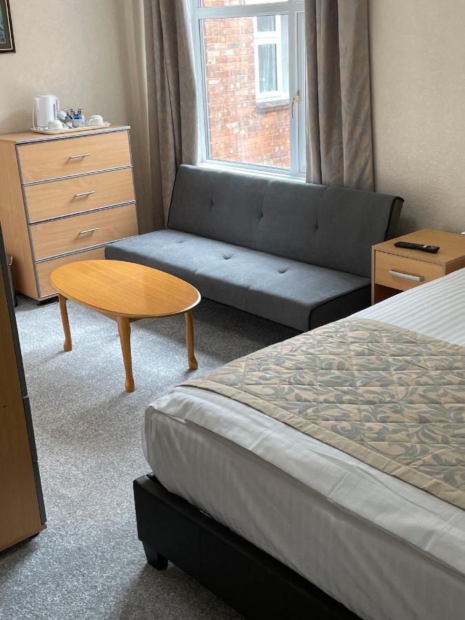 Oyo Queens Hotel, Skegness سكيغنيس المظهر الخارجي الصورة