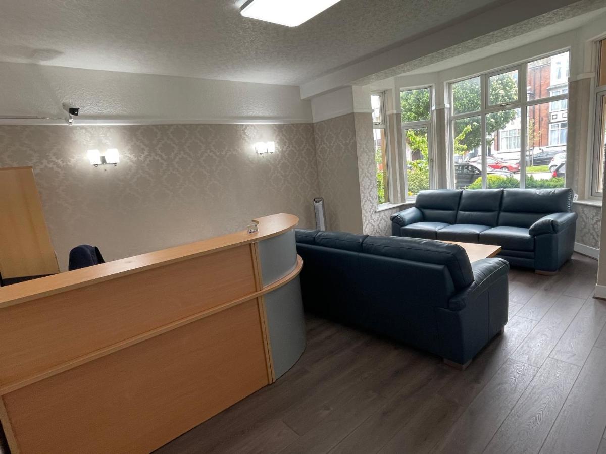 Oyo Queens Hotel, Skegness سكيغنيس المظهر الخارجي الصورة
