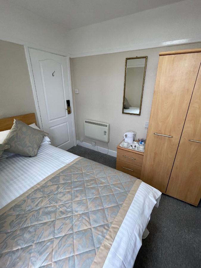 Oyo Queens Hotel, Skegness سكيغنيس الغرفة الصورة